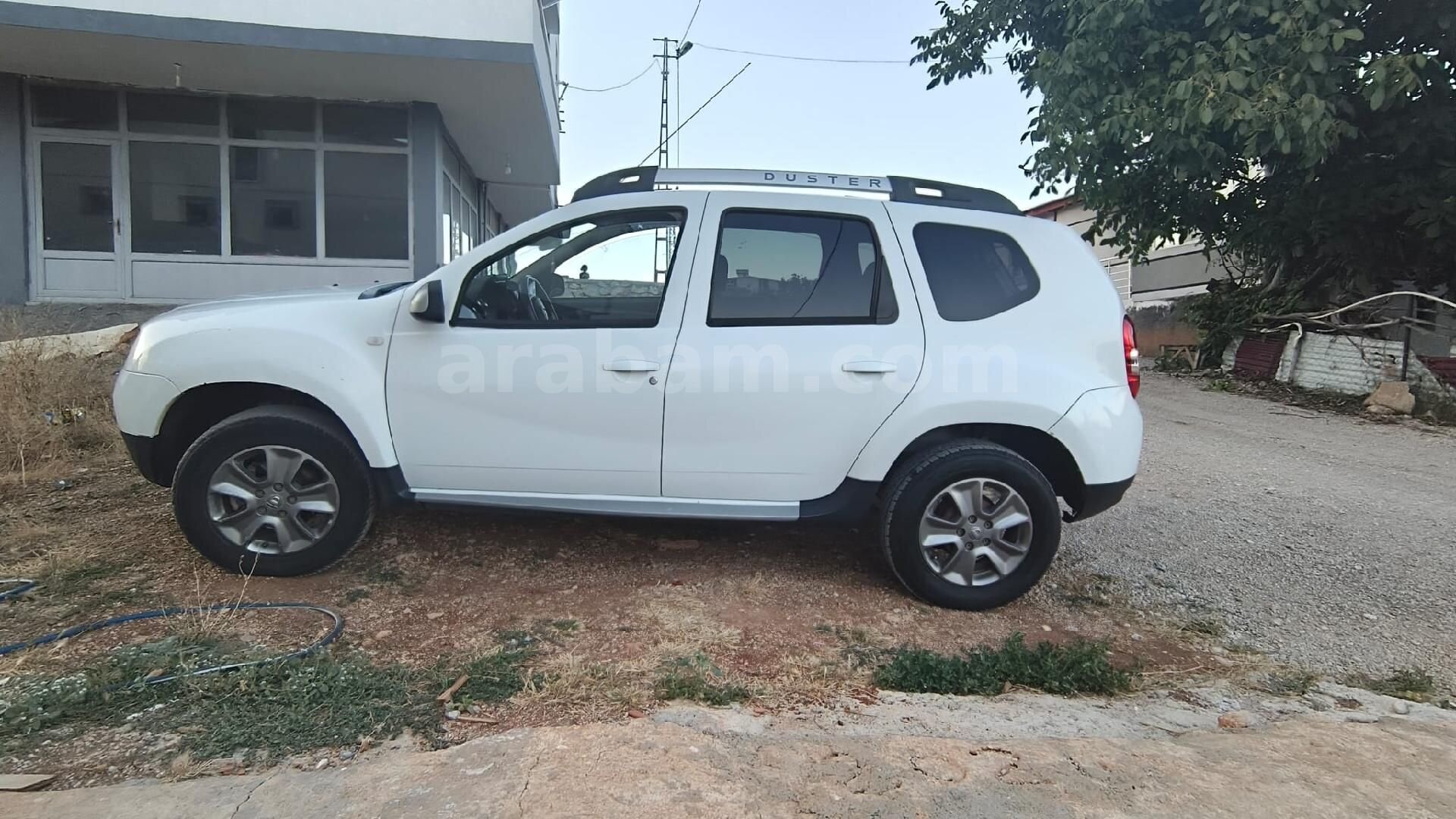 Sahibinden Dacia Duster 4X4 1.5 dCi Laureate 2017 Model 4