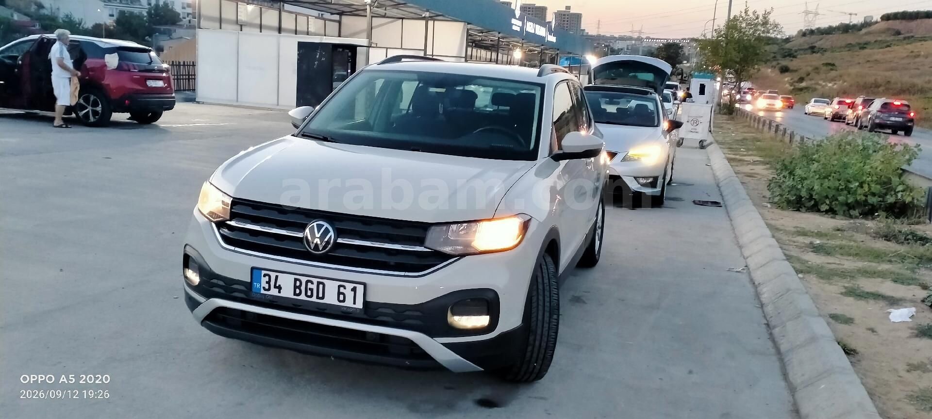 Sahibinden Volkswagen T-Cross 1.0 TSI Life 2022 Model İstanbul 68.000 km Gri 2