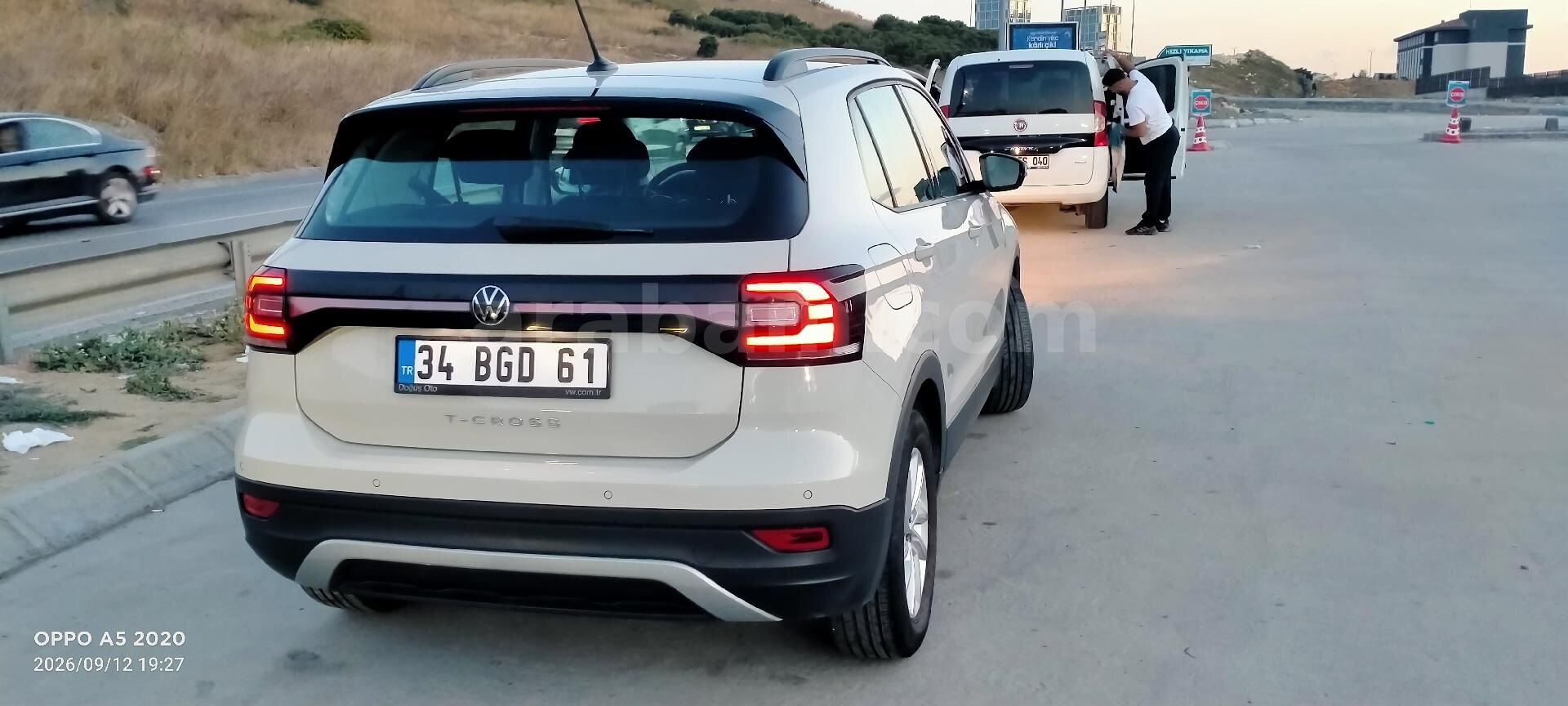 Sahibinden Volkswagen T-Cross 1.0 TSI Life 2022 Model İstanbul 68.000 km Gri 6