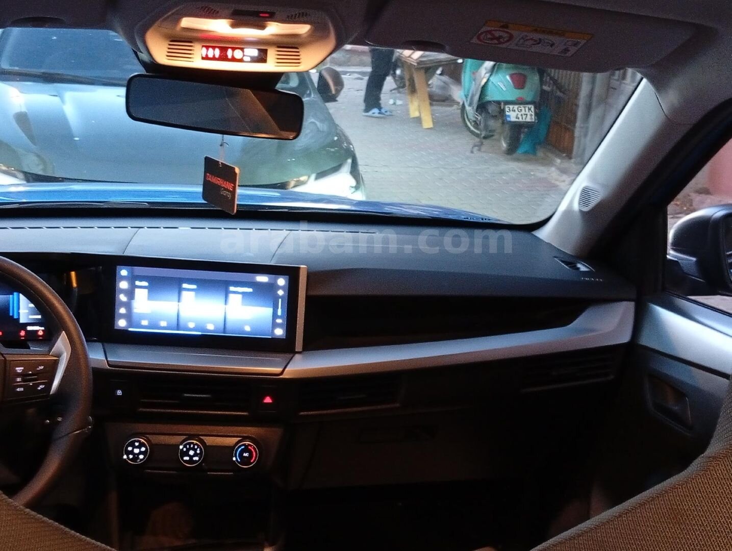 Sahibinden Opel Frontera 1.2 Hybrid Edition 2025 Model İstanbul 56.000 km Mavi (metalik) 7