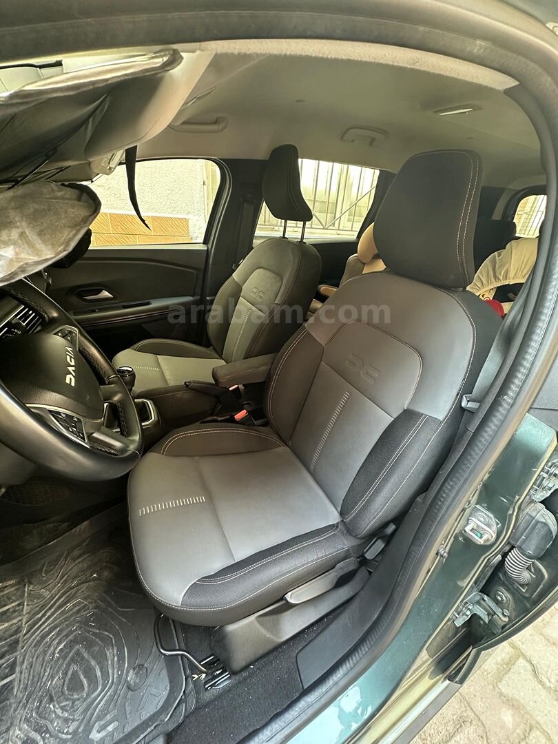 Dacia Jogger 1.0 TCe Extreme 2023 Model 7 kişilik 4