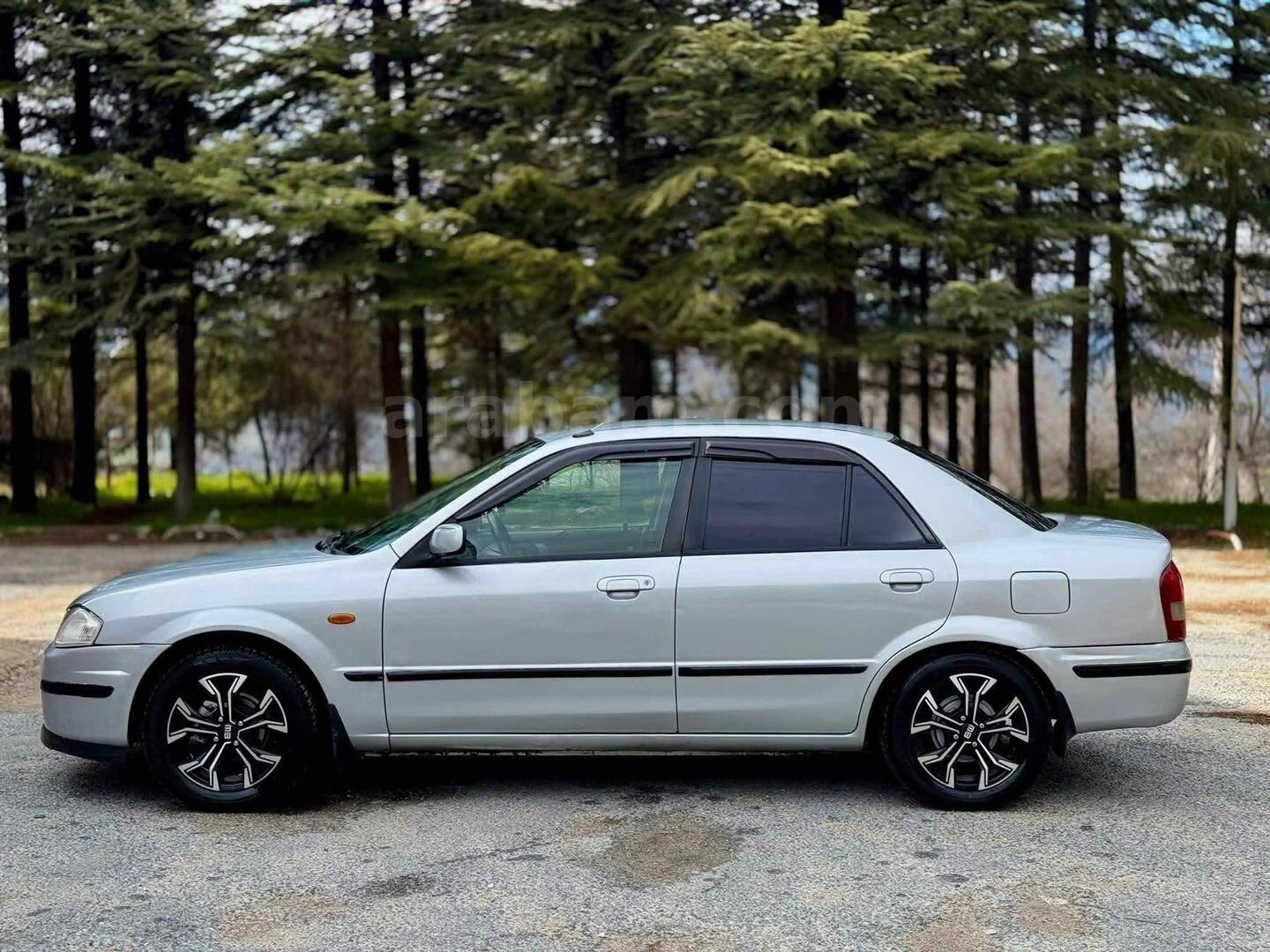 Sahibinden Mazda 323 1.5 Familia 1999 Model Kütahya 300.000 km Gri 3
