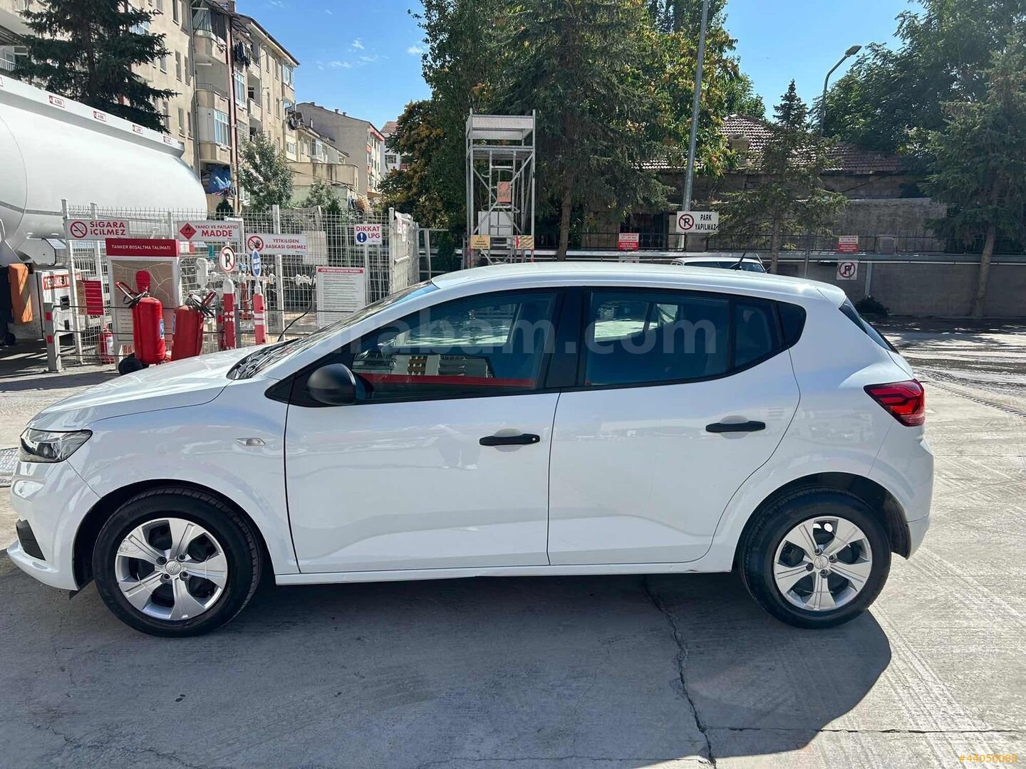 75 BİNDE OTOMATİK DACIA SANDERO 4