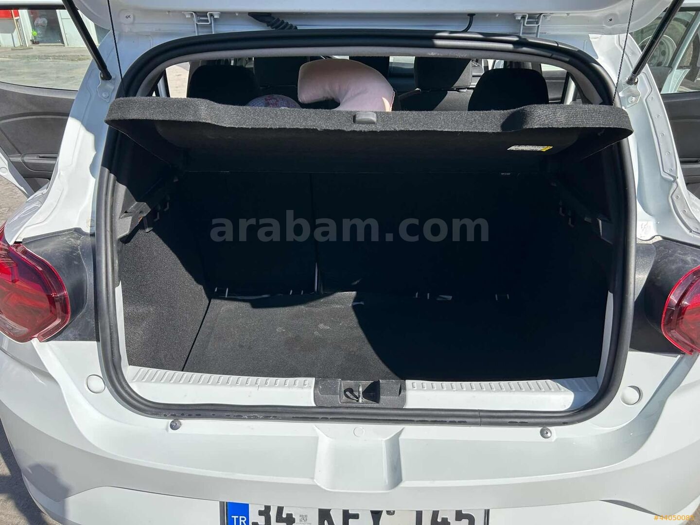 75 BİNDE OTOMATİK DACIA SANDERO 6
