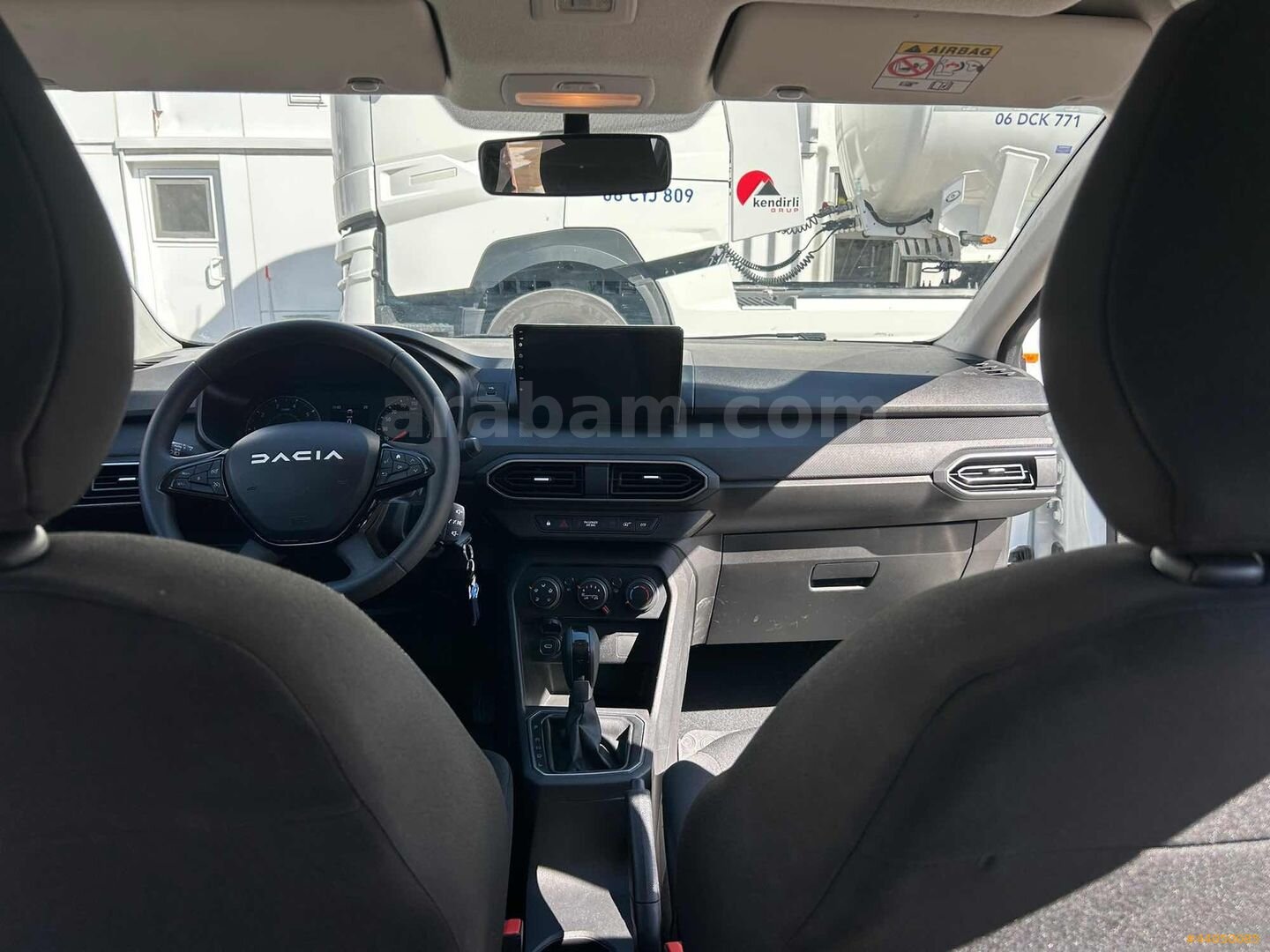 75 BİNDE OTOMATİK DACIA SANDERO 7