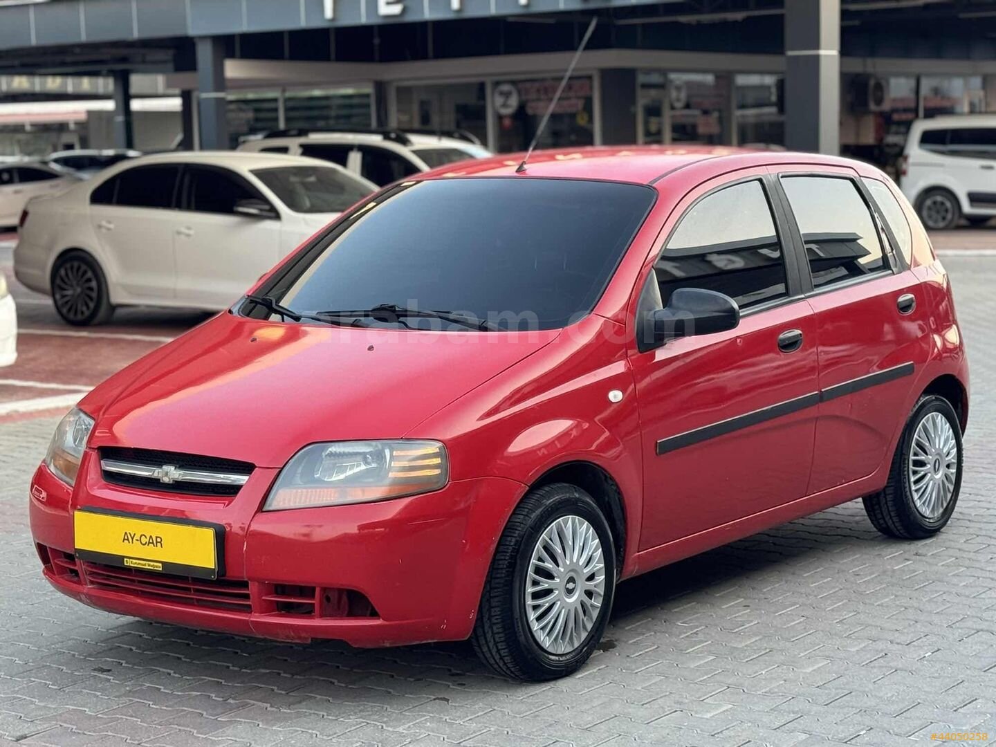 AY'CAR'DAN 2006 MODEL BENZİN LPG LI 180.000 KM 'DE KALOS 2