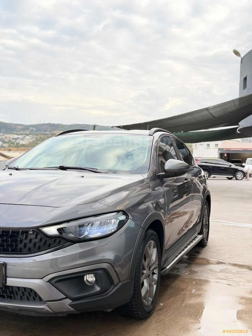 ADIÖZ GARAGE/ YETKİLİ SERVİS BAKIMLI DÜŞÜK KM EGEA CROSS 7