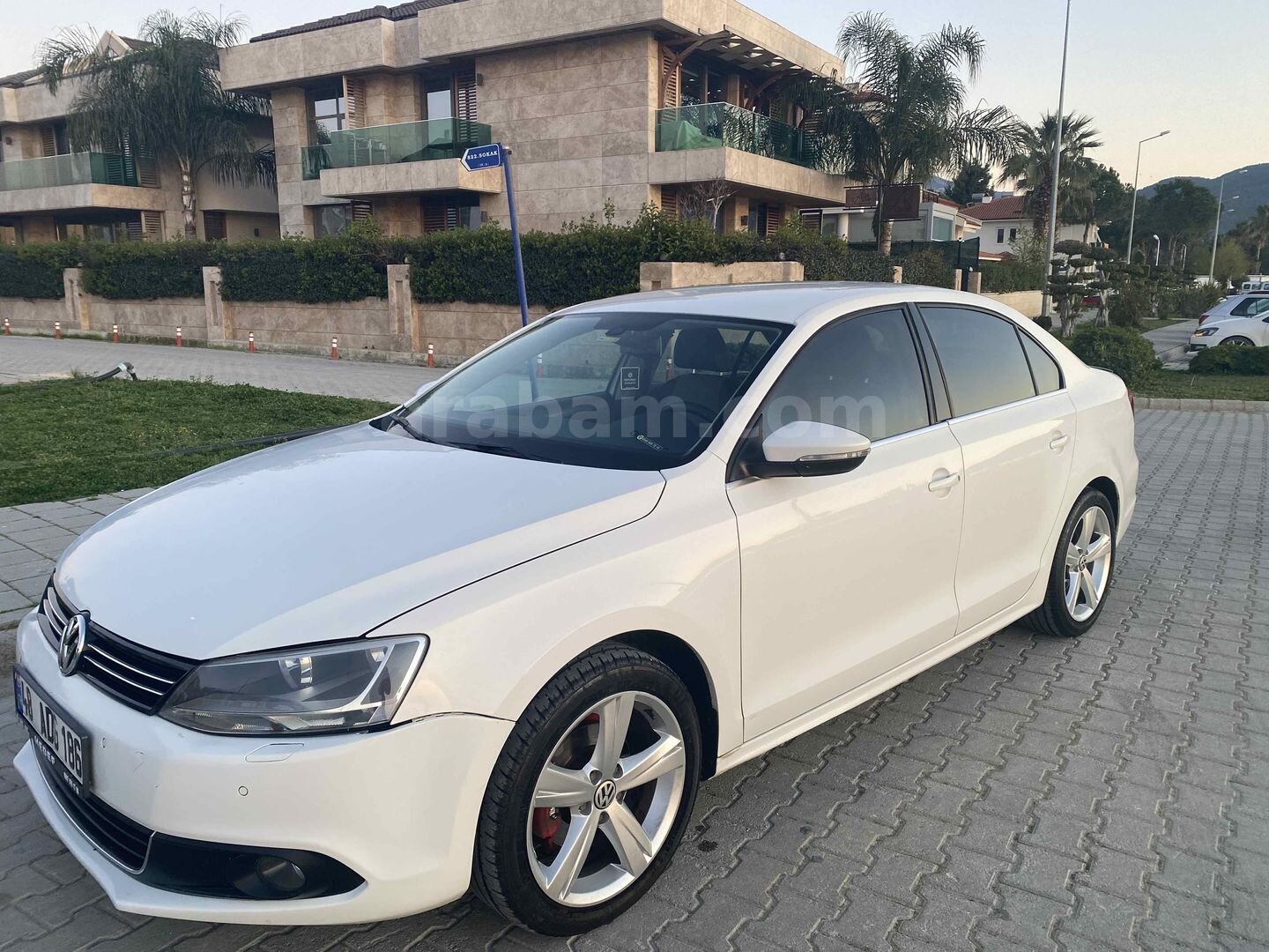 Sahibinden Volkswagen Jetta 1.6 TDi Comfortline 2011 Model Muğla 379.951 km Beyaz 2