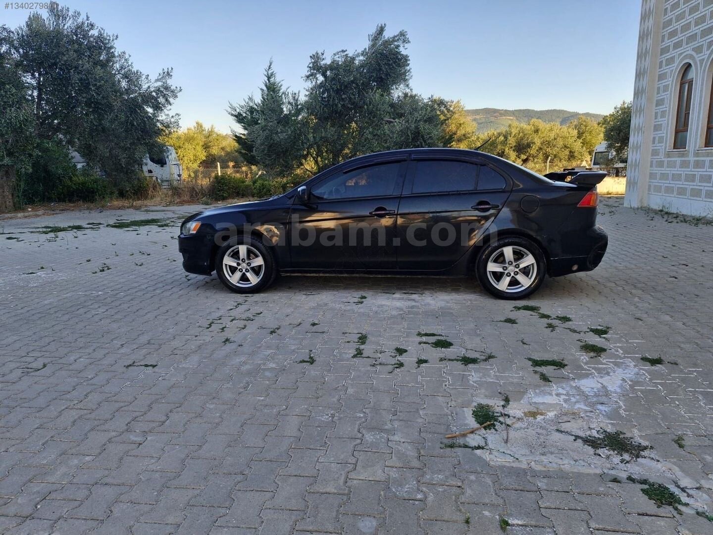 Galeriden Mitsubishi Lancer 1.5 Invite 2009 Model Balıkesir 355.000 km Siyah 4