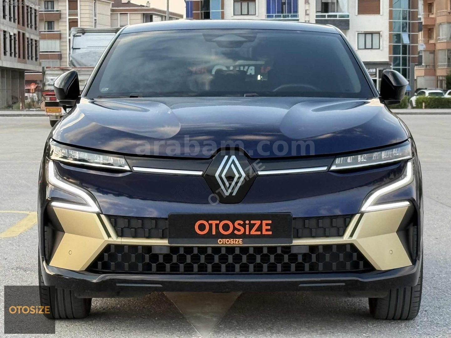 Galeriden Renault Megane E-Tech Iconic 2023 Model Konya 28.000 km Mavi 2