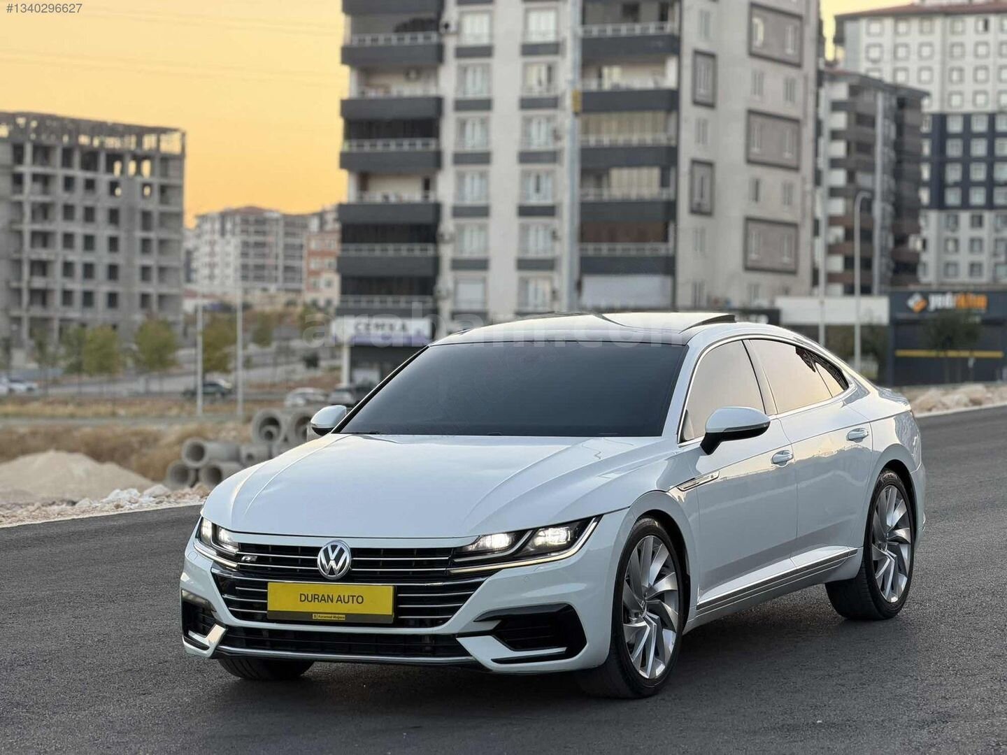 Galeriden Volkswagen Arteon 2.0 TDI R Line 2019 Model Gaziantep 159.000 km Beyaz 4