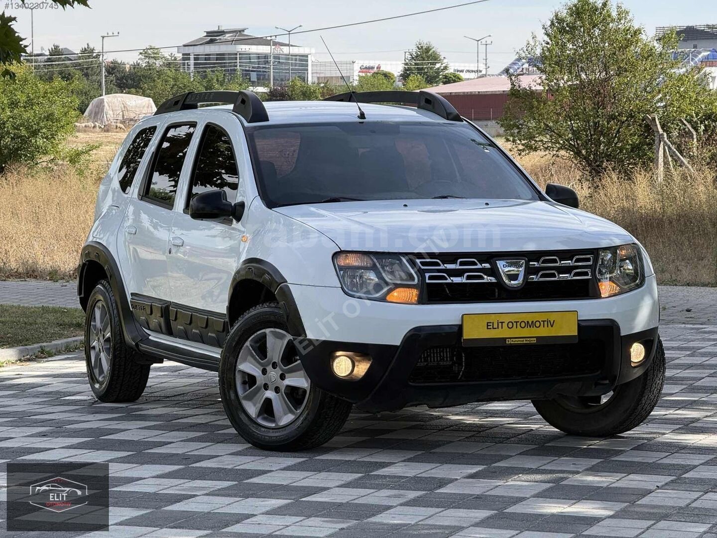 ELİT OTOMOTİVDEN EMSALSİZ TEMİZLİKTE 4*4 LAUREATE DUSTER 1