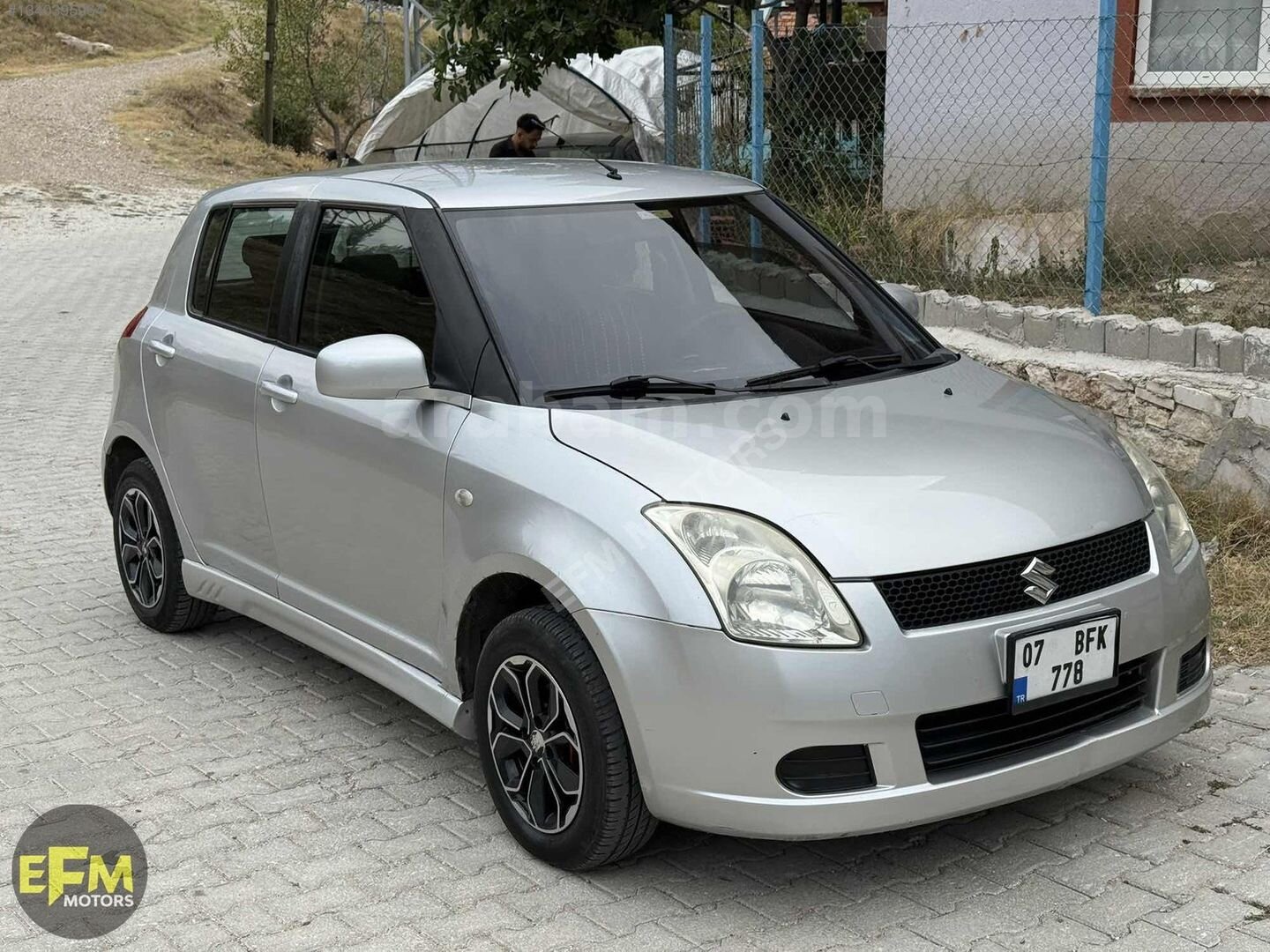 Galeriden Suzuki Swift 1.3 MT 4X2 2006 Model Burdur 270.000 km Gri 2