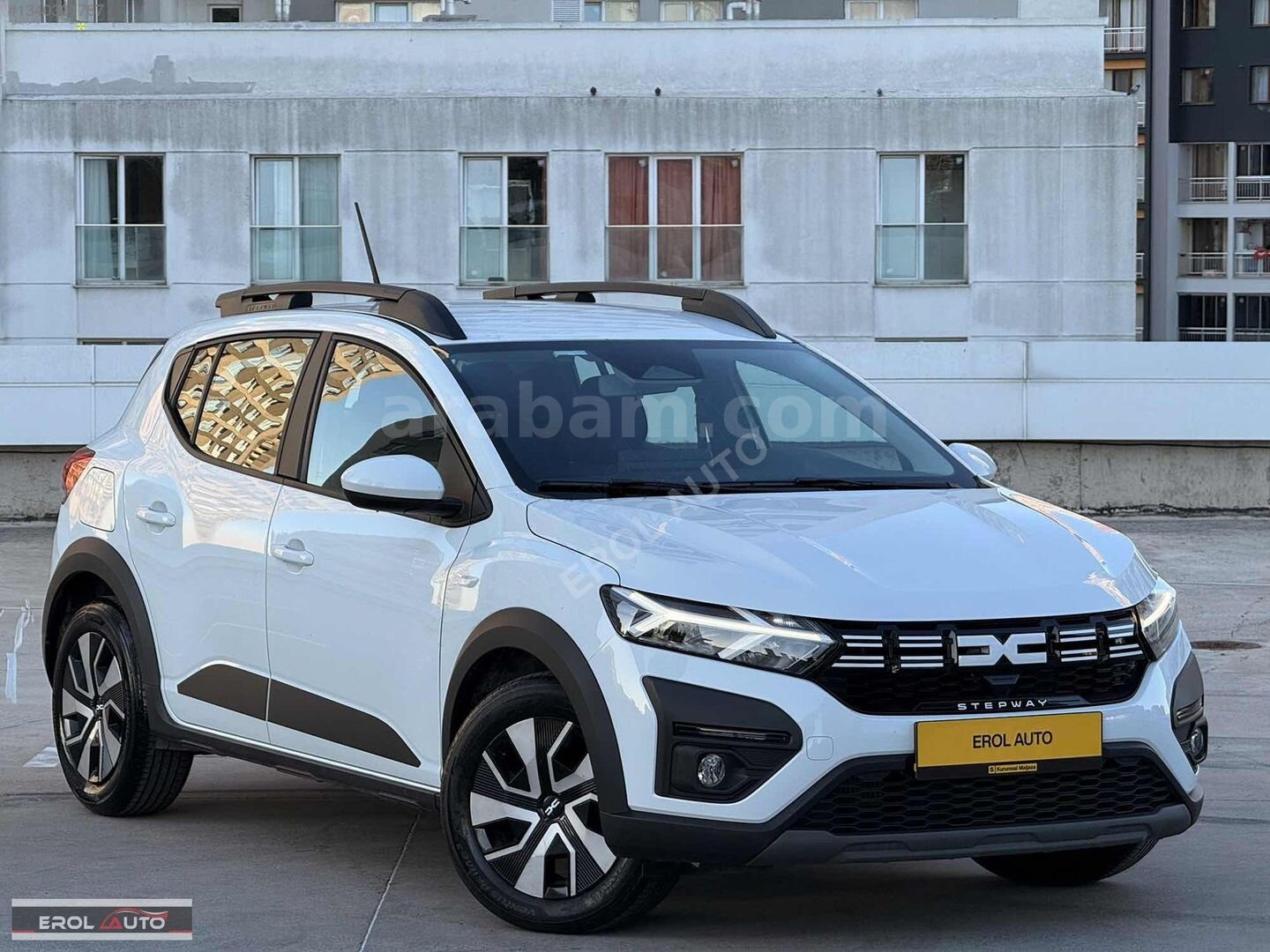 EROL AUTO HATASIZ BOYASIZ İLK ELDEN GARANTİLİ SANDERO OTOMATİK 1