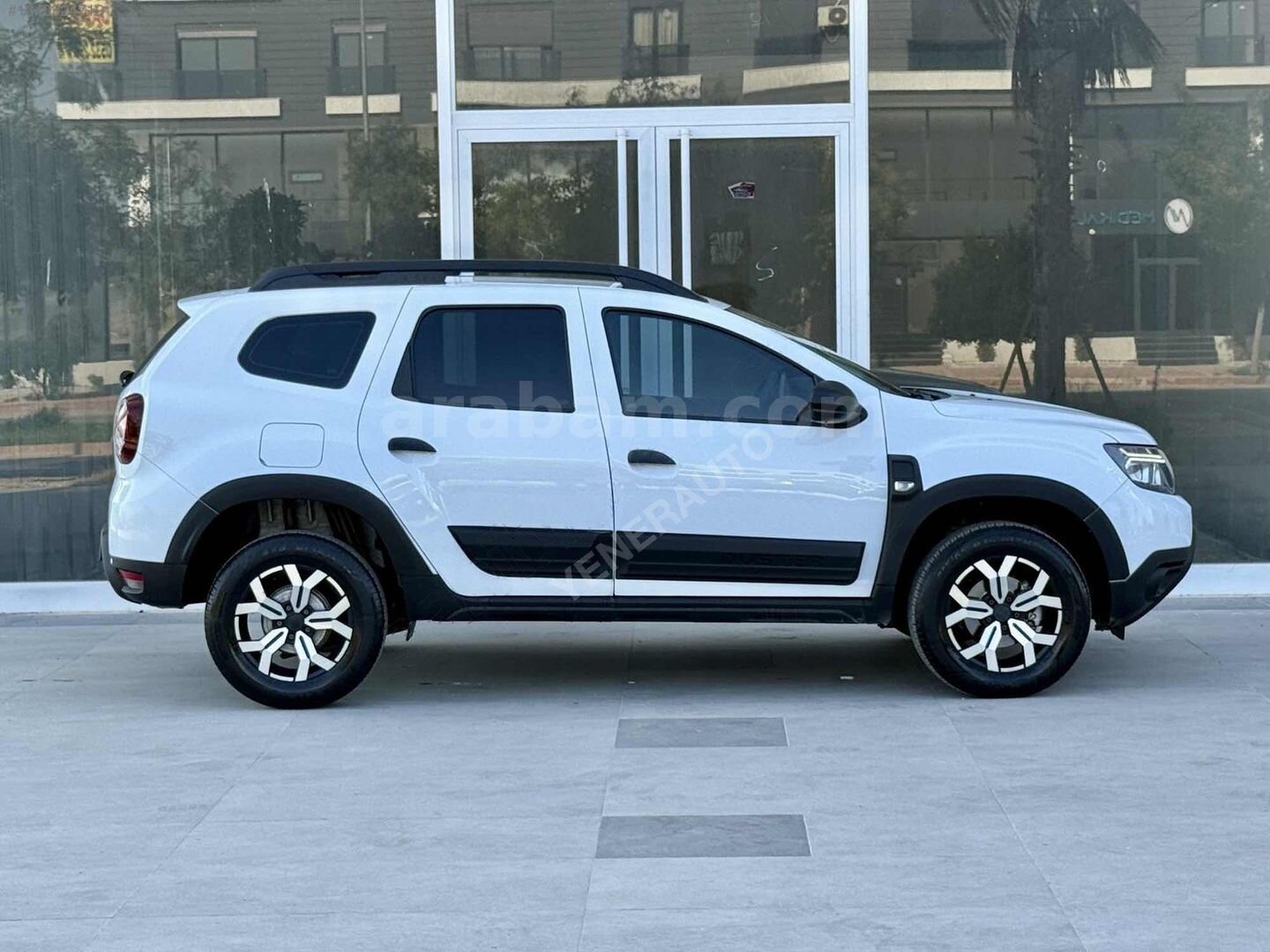 94.000KM OTOMATİK 2021 DUSTER 4