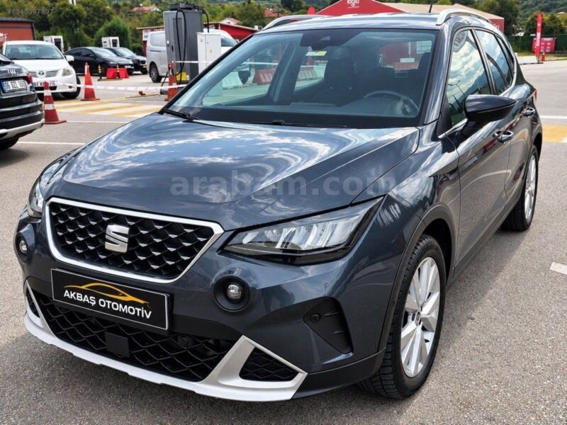 Galeriden Seat Arona 1.0 EcoTSI Xperience 2024 Model Sakarya 85.000 km Mavi
