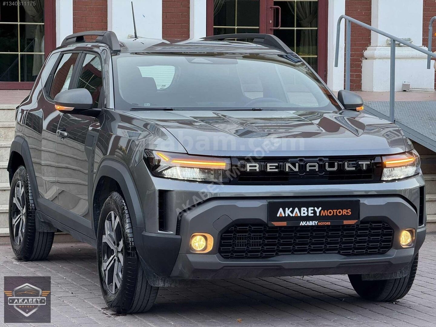 AKABEY MOTORS'DAN 0.99 12 AY KREDİ İMKANI DUSTER 3