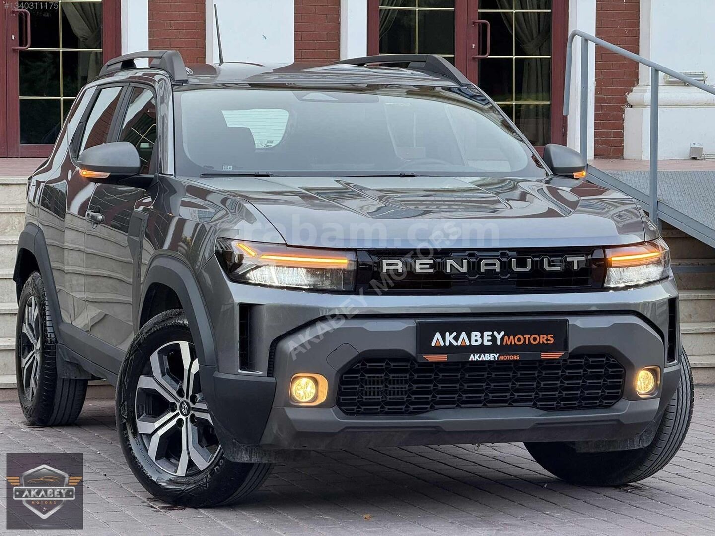 AKABEY MOTORS'DAN 0.99 12 AY KREDİ İMKANI DUSTER 1