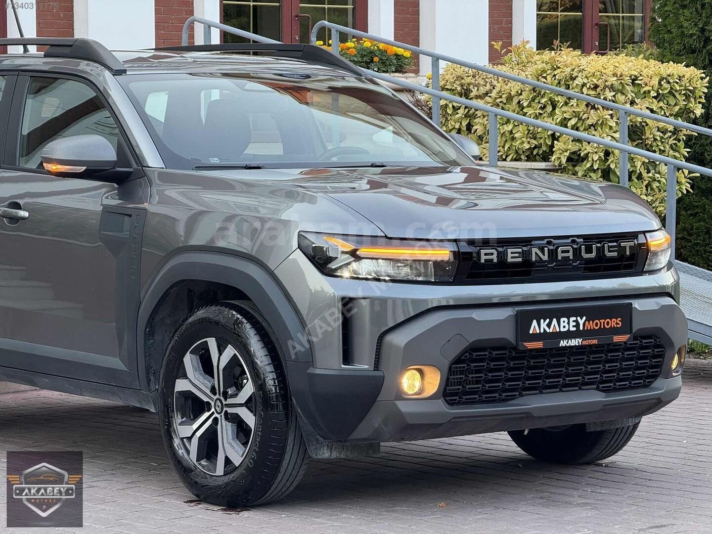 AKABEY MOTORS'DAN 0.99 12 AY KREDİ İMKANI DUSTER 5