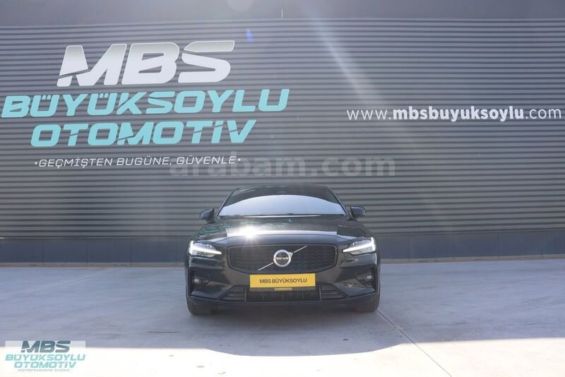 MBS BÜYÜYSOYLU'DAN 2023 MODEL VOLVO S60 B5 PLUS DARK AWD