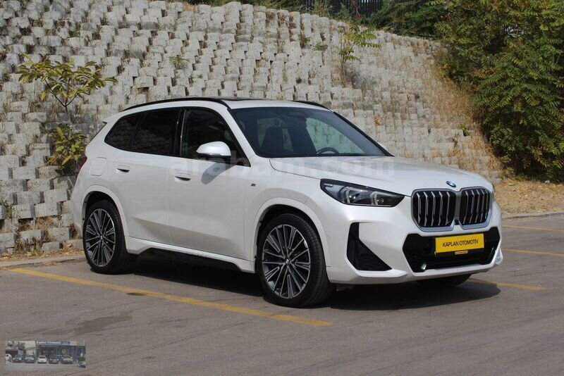 2023 BMW X1 20 sDRİVE M SPORT HATA BOYA TRAMER YOK YETKİLİ BAKIM