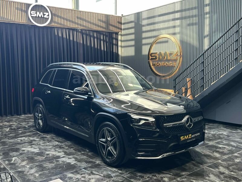 SMZ MOTORS 2024 GLB 200 AMG 61 BİN KM HATASIZ K.K12 TAK
