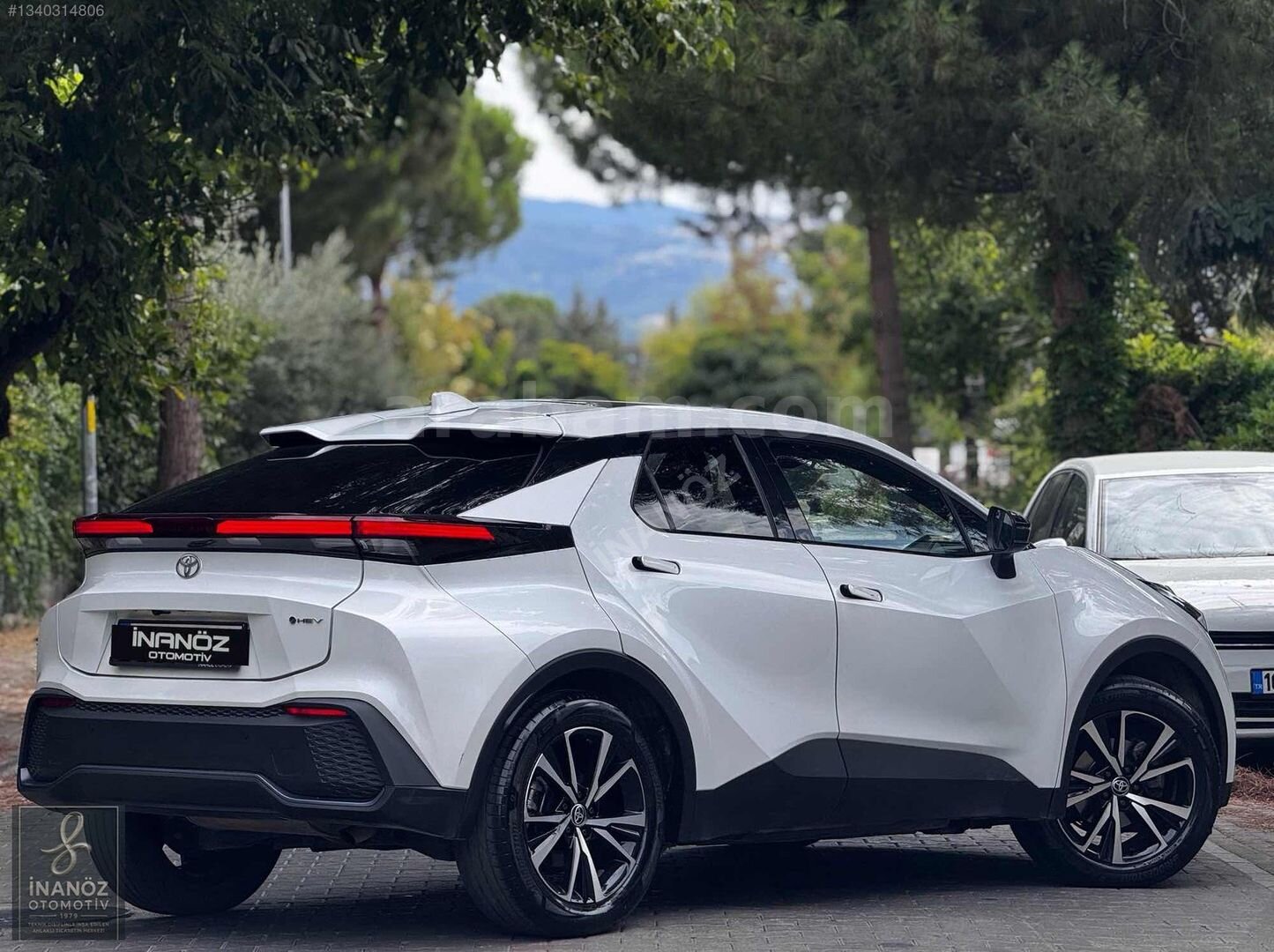 29.000 Km, 2024 1.8 Hybrit C-HR Cam Tavan | K. Kartına 12 TAKSİT 7