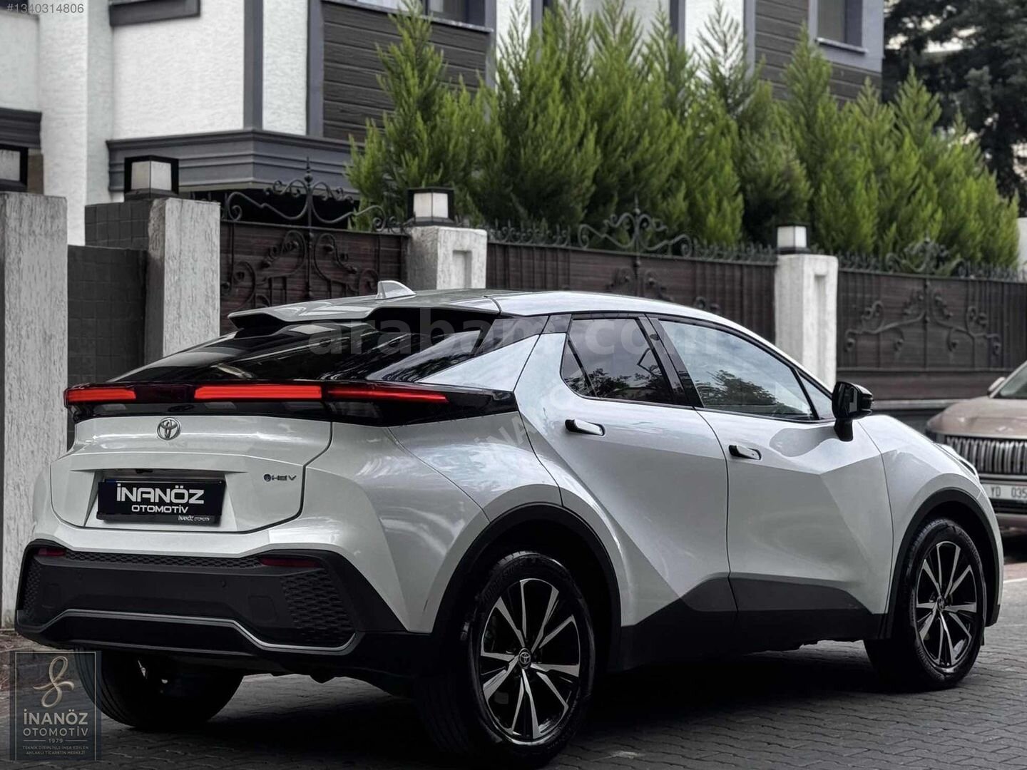 29.000 Km, 2024 1.8 Hybrit C-HR Cam Tavan | K. Kartına 12 TAKSİT 2