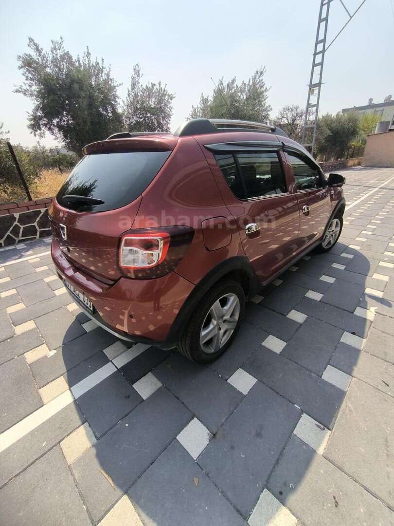 Sahibinden Dacia Sandero 1.5 dCi Stepway 2015 Model Hatay 82.000 km Bordo 6