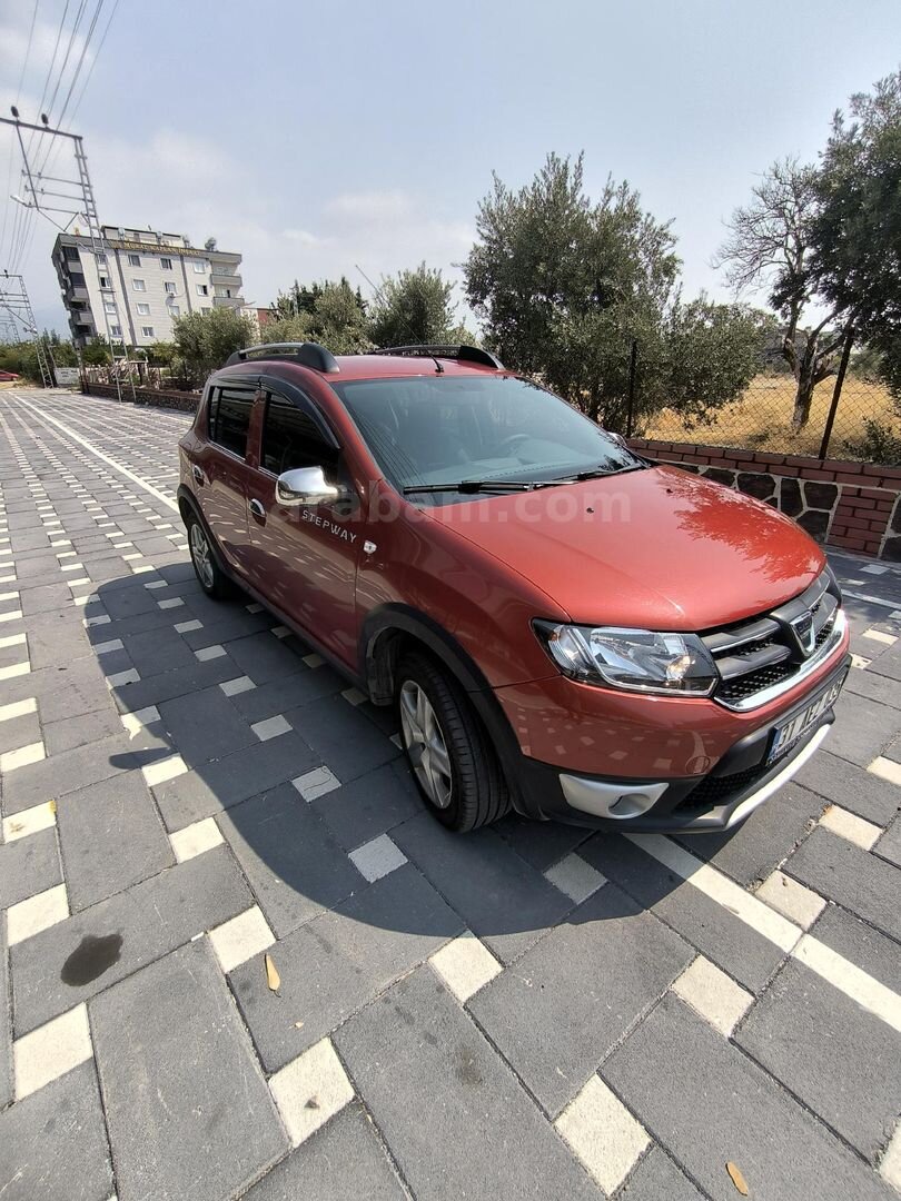 Sahibinden Dacia Sandero 1.5 dCi Stepway 2015 Model Hatay 82.000 km Bordo 4