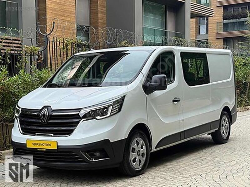 Galeriden Renault Trafic 2.0 DCI Grand Confort 2025 Model İstanbul 10.700 km Beyaz