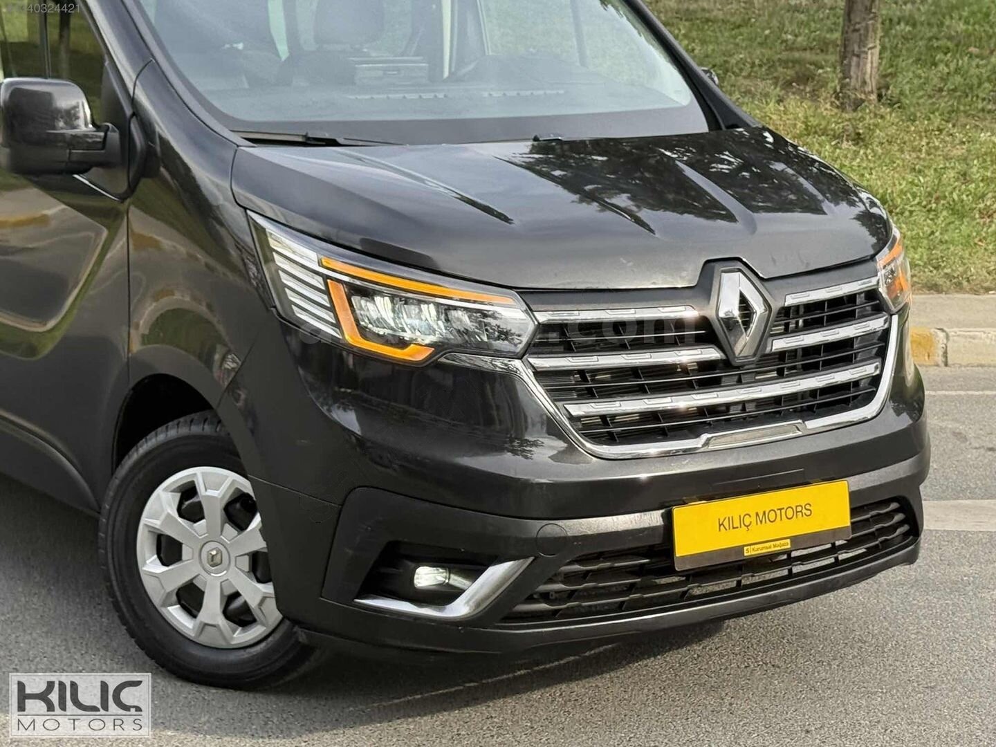 Galeriden Renault Trafic 2.0 DCI Grand Confort 2023 Model İstanbul 85.000 km Siyah 2