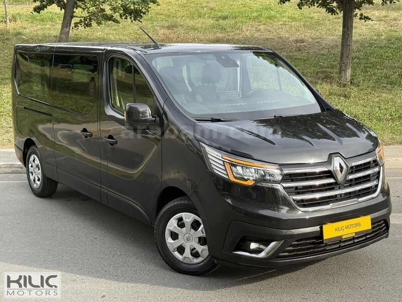 Galeriden Renault Trafic 2.0 DCI Grand Confort 2023 Model İstanbul 85.000 km Siyah