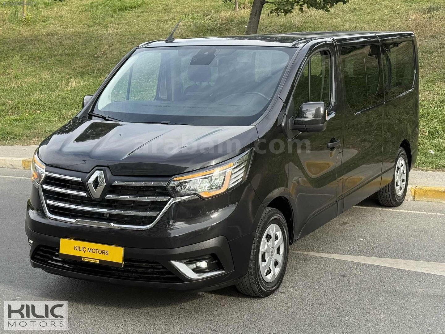 Galeriden Renault Trafic 2.0 DCI Grand Confort 2023 Model İstanbul 85.000 km Siyah 7