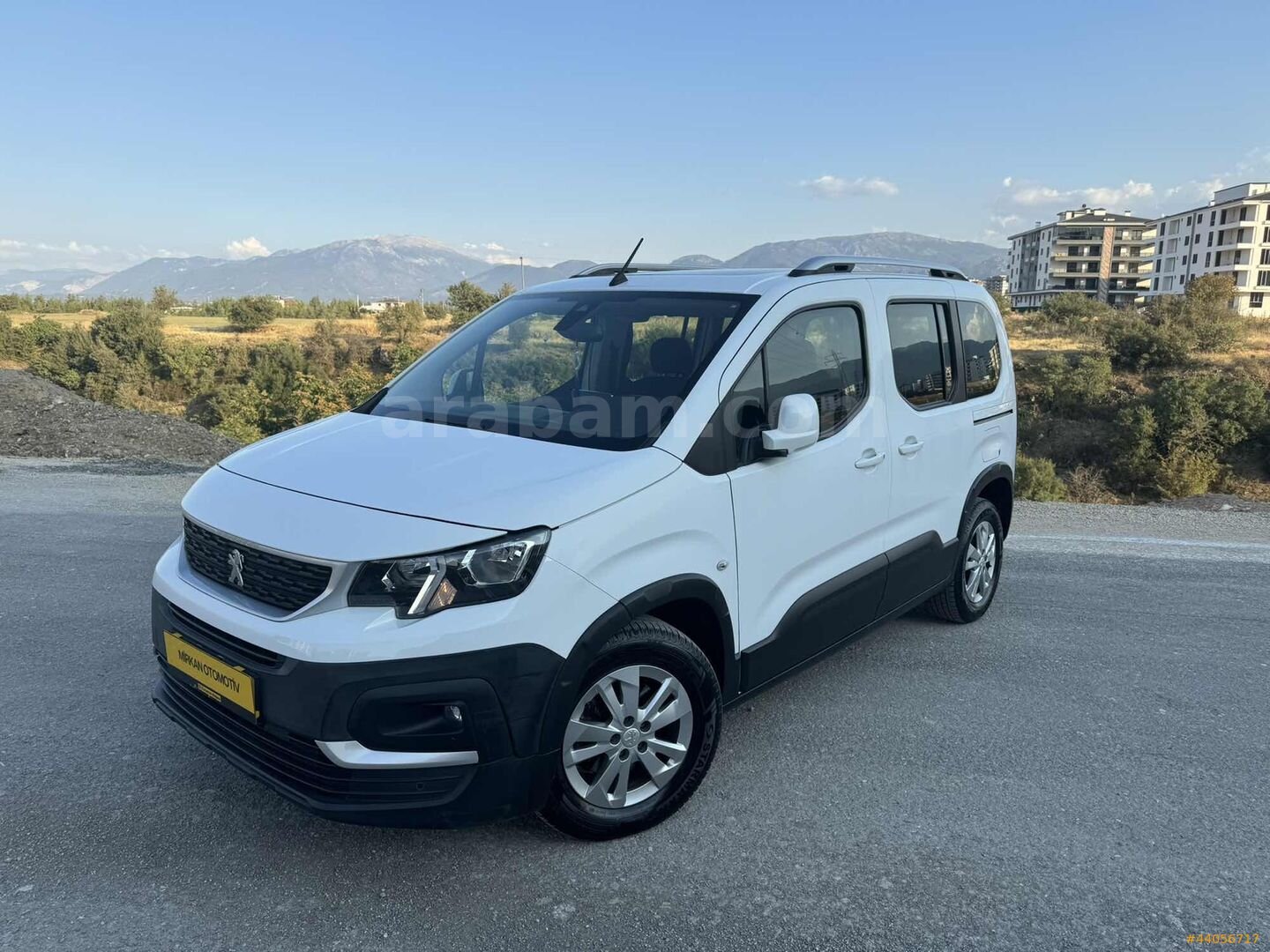 Galeriden Peugeot Rifter 1.5 BlueHDI Allure 2020 Model Denizli 75.000 km Beyaz 2