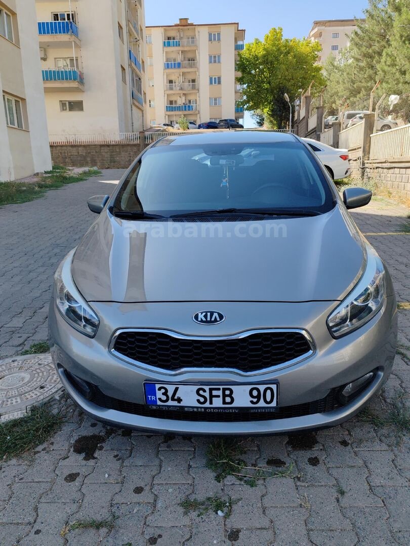 Memurdan temiz Kia Ceed 4