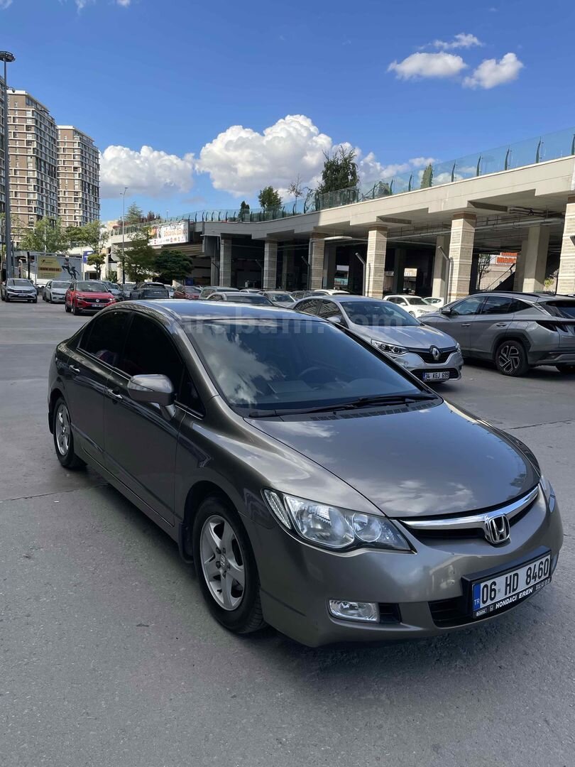 Sahibinden Honda Civic 1.6i VTEC Dream 2008 Model 3