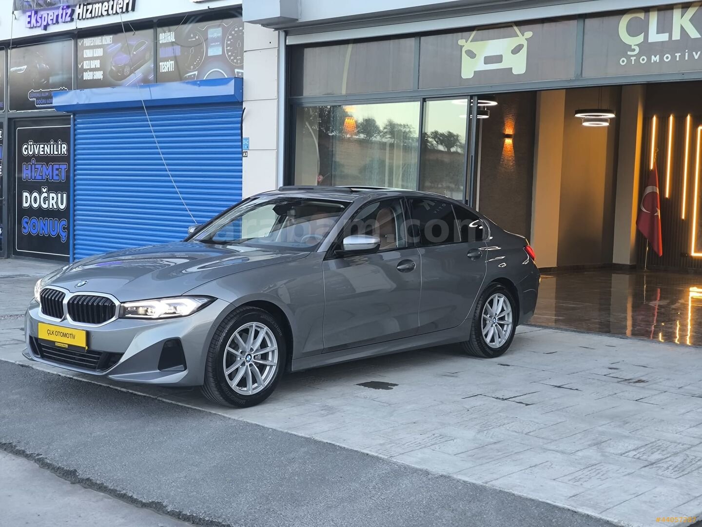 Galeriden BMW 3 Serisi 320i Sport Line 2026 Model Tekirdağ 18.000 km Gri 3