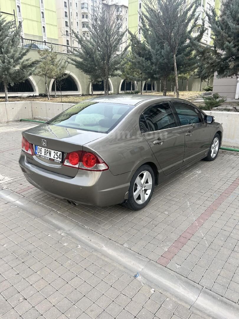 Sahibinden Honda Civic 1.6i VTEC Elegance 2008 Model 5