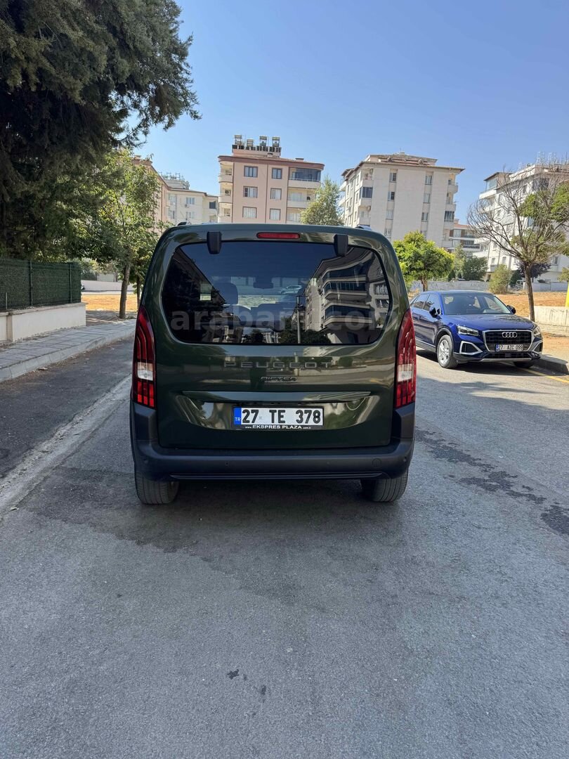 Sahibinden Peugeot Rifter 1.5 BlueHDI Allure 2024 Model Gaziantep 58.000 km Yeşil (metalik) 2