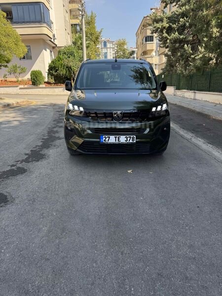 Sahibinden Peugeot Rifter 1.5 BlueHDI Allure 2024 Model Gaziantep 58.000 km Yeşil (metalik)
