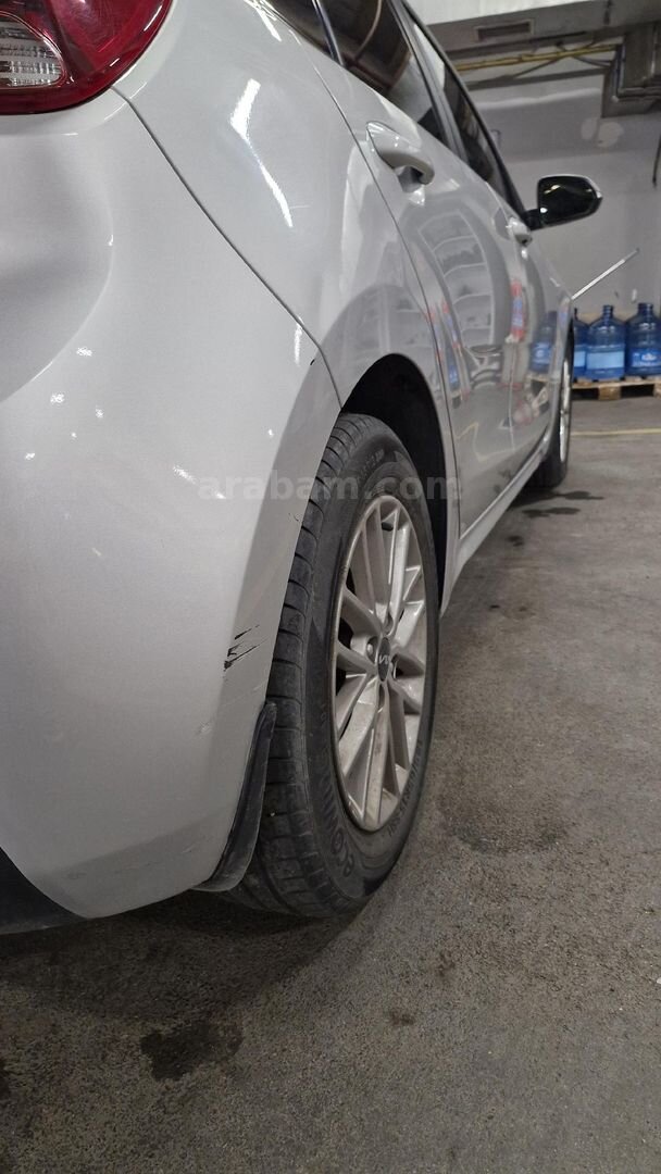 Sahibinden Kia Rio 1.4L MPI Elegance 2022 Model 7