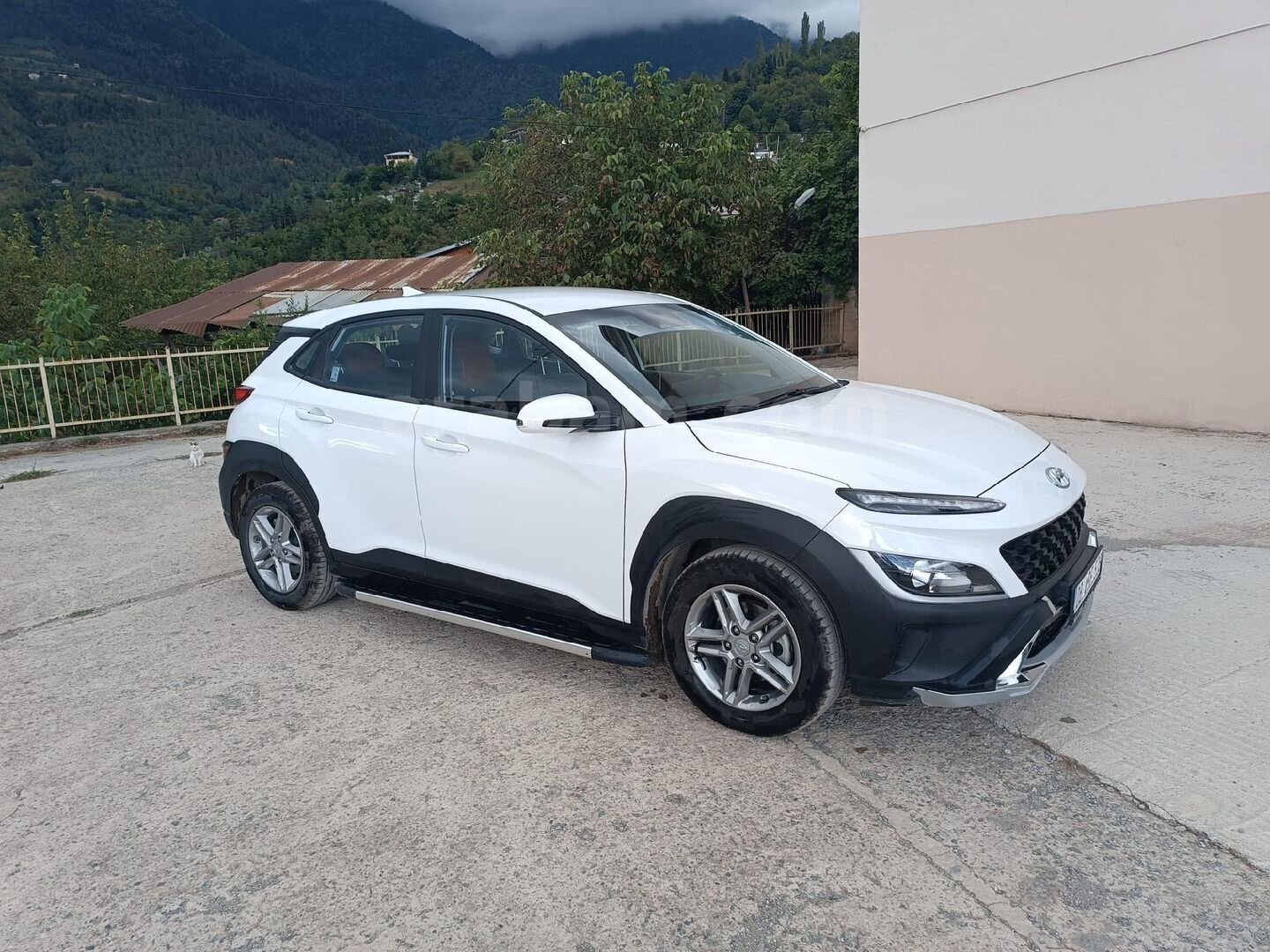 Sahibinden Hyundai Kona 1.0 T-GDI Style 2022 Model Artvin 40.000 km Beyaz 3