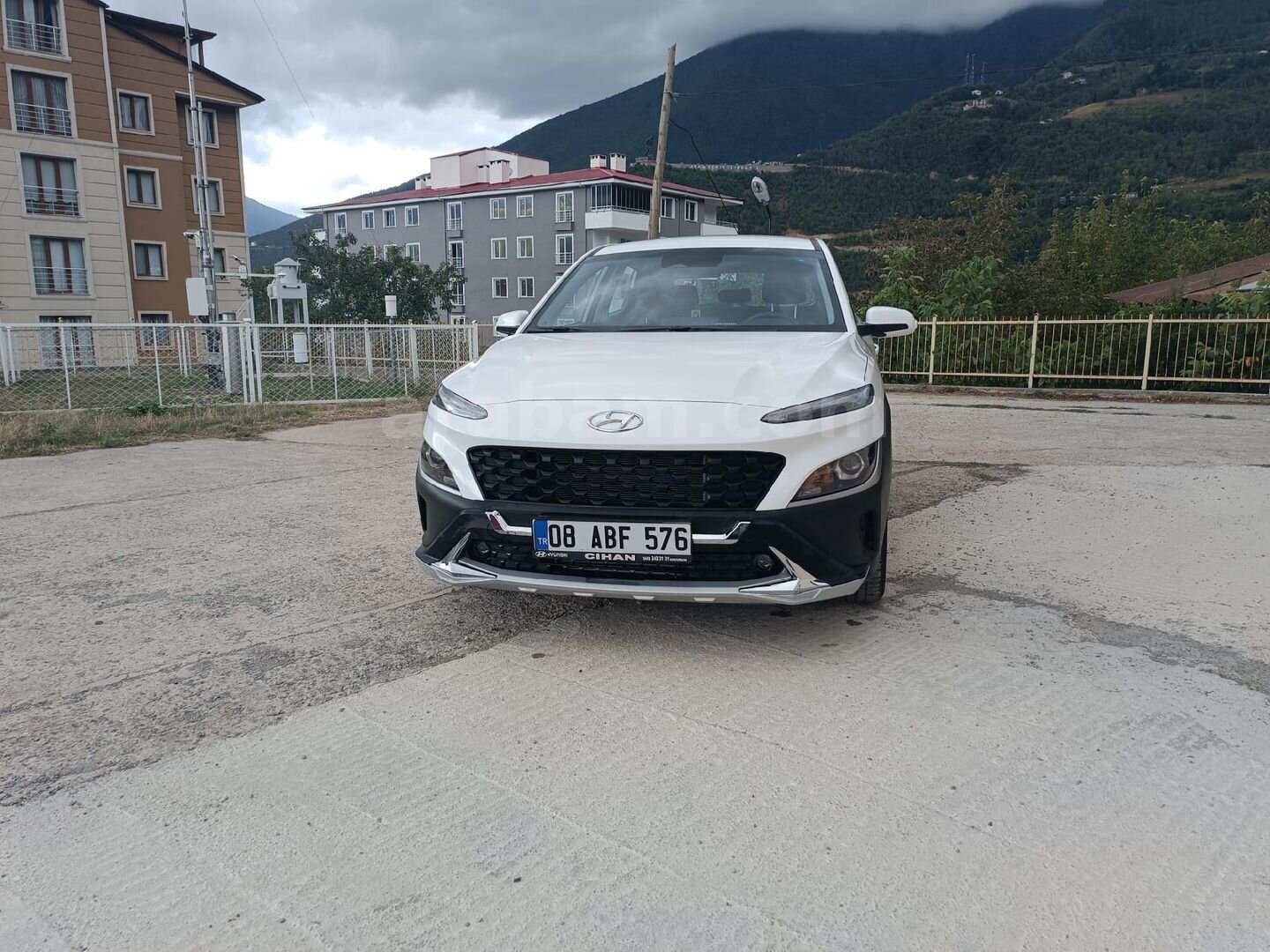 Sahibinden Hyundai Kona 1.0 T-GDI Style 2022 Model Artvin 40.000 km Beyaz 2