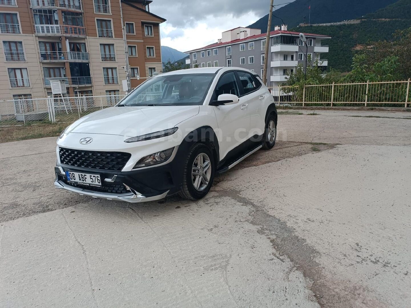 Sahibinden Hyundai Kona 1.0 T-GDI Style 2022 Model Artvin 40.000 km Beyaz 1