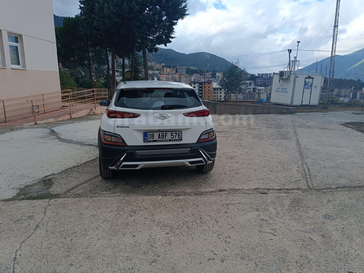 Sahibinden Hyundai Kona 1.0 T-GDI Style 2022 Model Artvin 40.000 km Beyaz 6