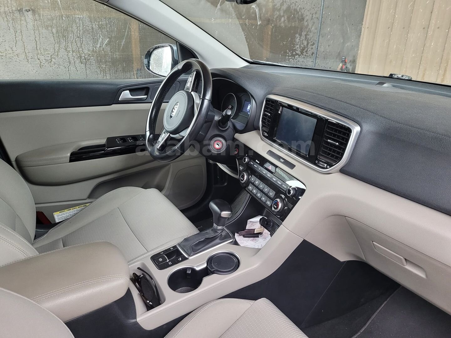 Sahibinden Kia Sportage 1.6 CRDI Elegance 2019 kazasız ve değişensiz ay taşı gri renk 3