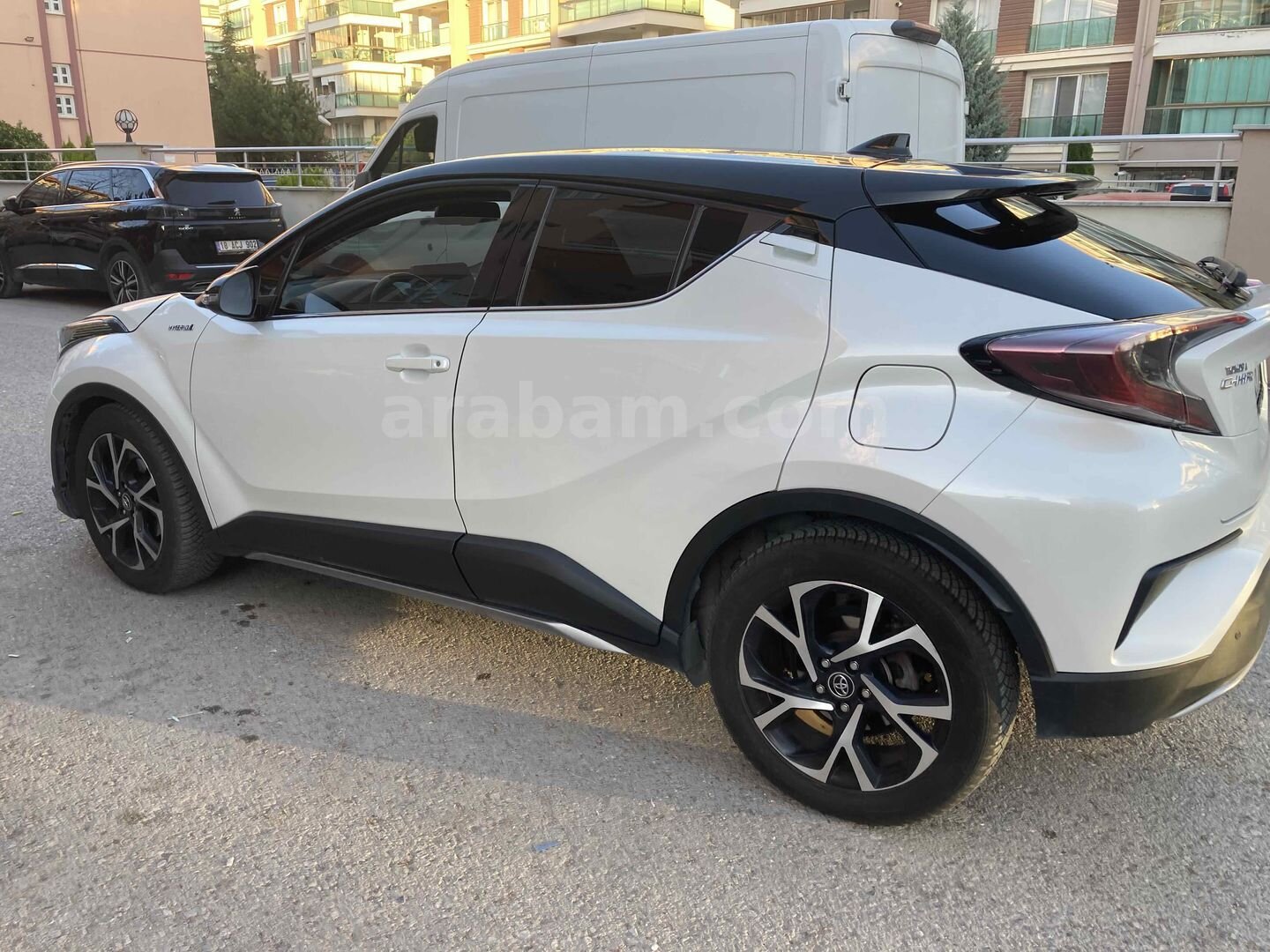 Sahibinden Toyota C-HR 1.8 Hybrid Dynamic 2018 Model 6