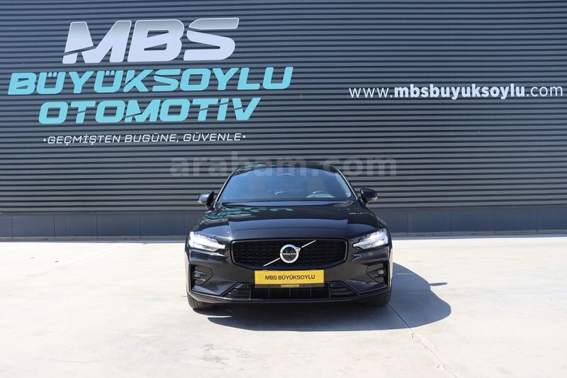 MBS BÜYÜYSOYLU'DAN 2023 MODEL VOLVO S60 B5 PLUS DARK AWD+TABA