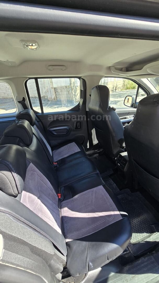 Sahibinden Peugeot Rifter 1.5 BlueHDI Allure 2021 Model Van 98.000 km Gri 5